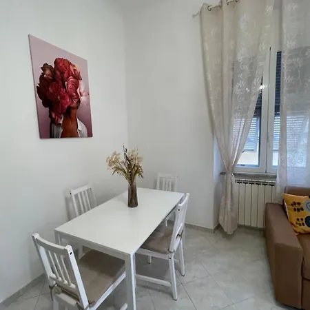 La Casa Di Paloma * لا سبيتسْيا